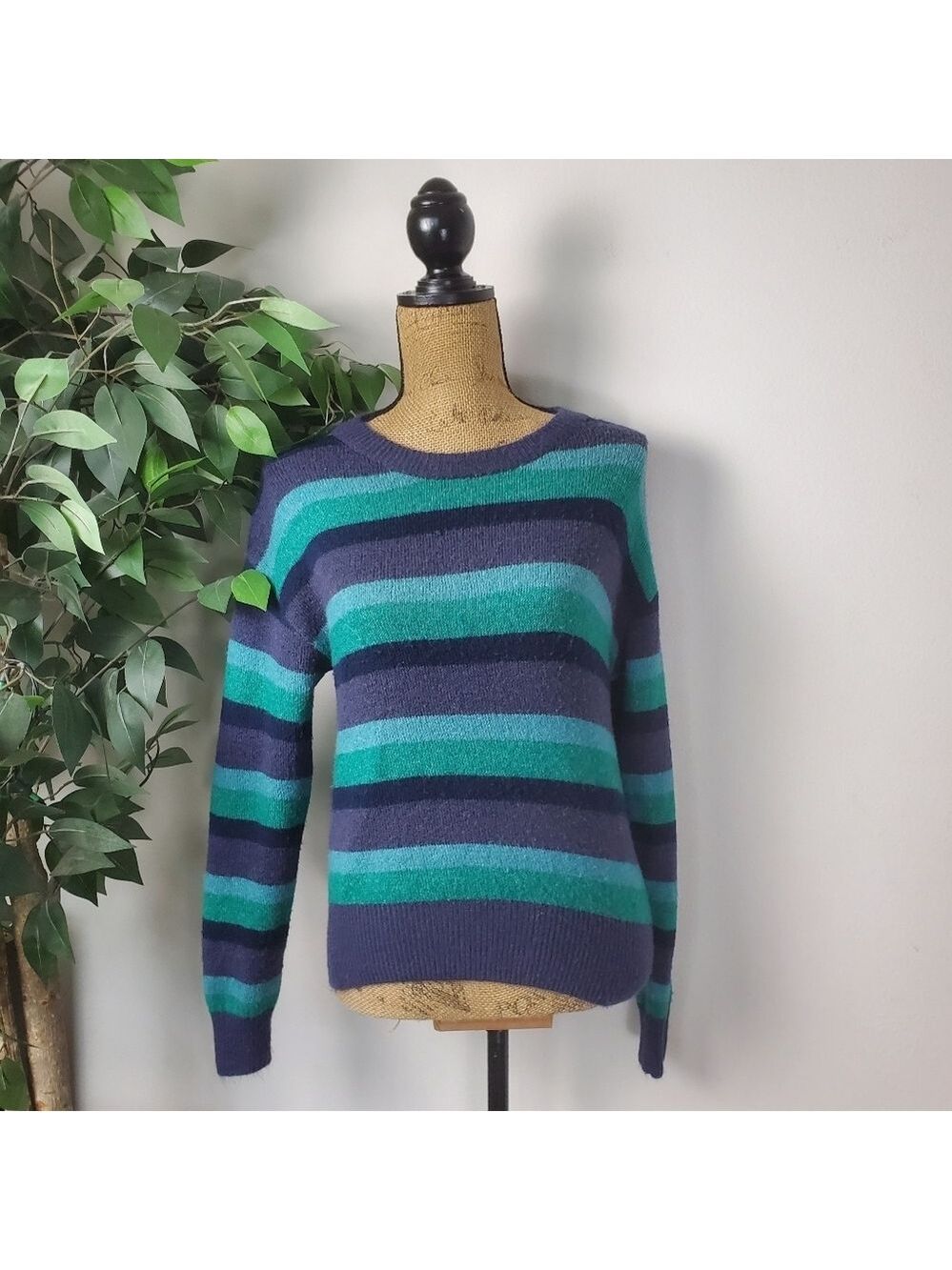 Code X Mode Blue Green Stripe Sweater Women's Small